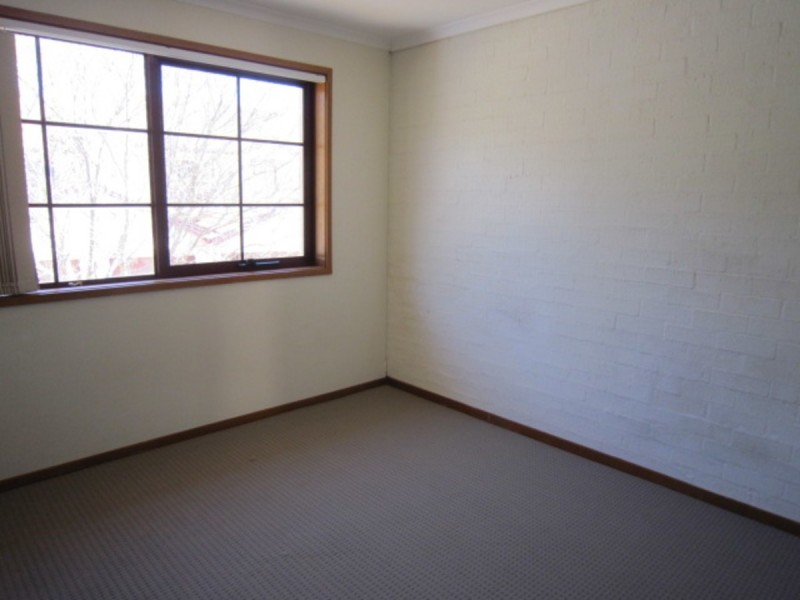 18/11 Flack Street, Holt ACT 2615