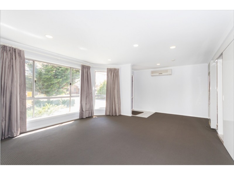 2/42 Werriwa Street, Isabella Plains ACT 2905