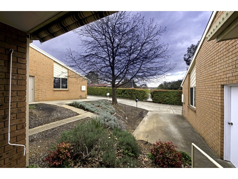 2/170 Kosciuszko Avenue, Palmerston ACT 2913