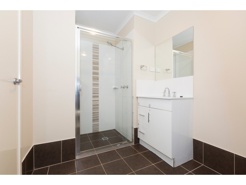 62/75 Elizabeth Jolley Crescent, Franklin ACT 2913