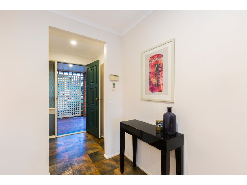 6 Cantle Place, Karabar NSW 2620