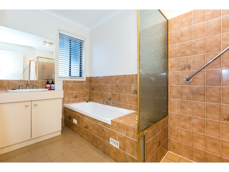 6 Cantle Place, Karabar NSW 2620