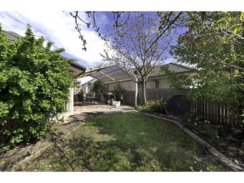 9 Bemm Place, Amaroo ACT 2914