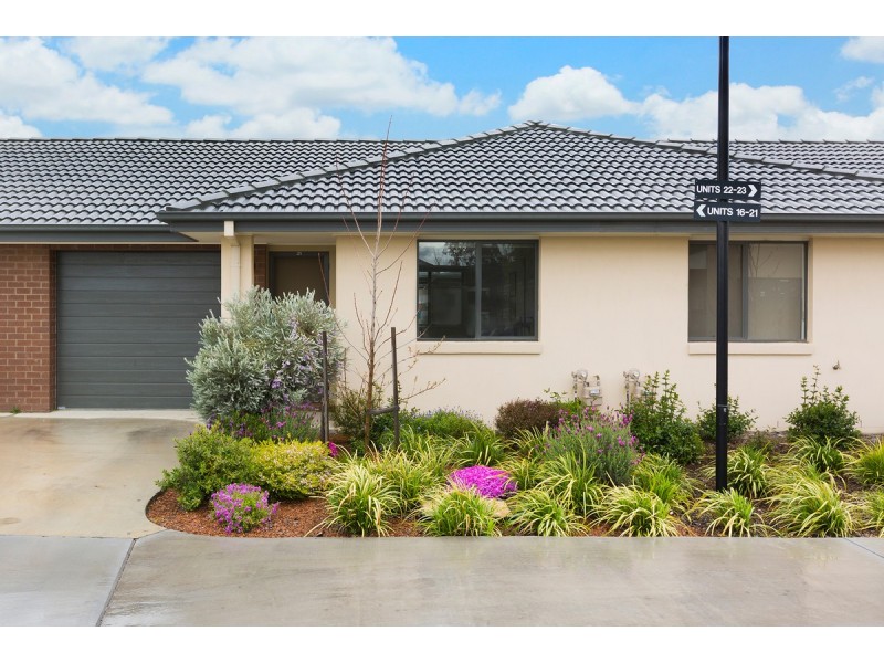 21/71 Lawrenson Circuit, Gungahlin ACT 2912