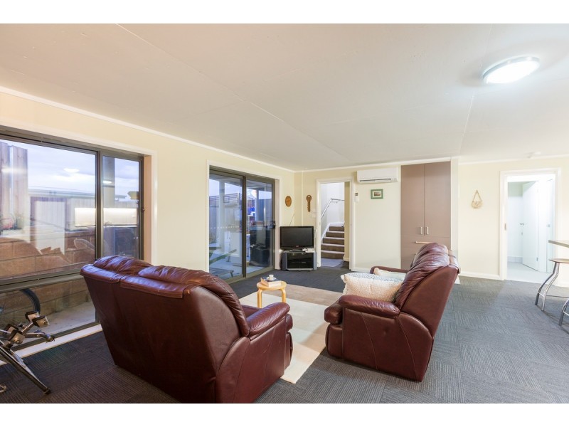 77 Djerrkura Street, Bonner ACT 2914