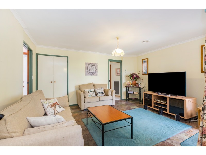 45 Carslake Loop, Gordon ACT 2906