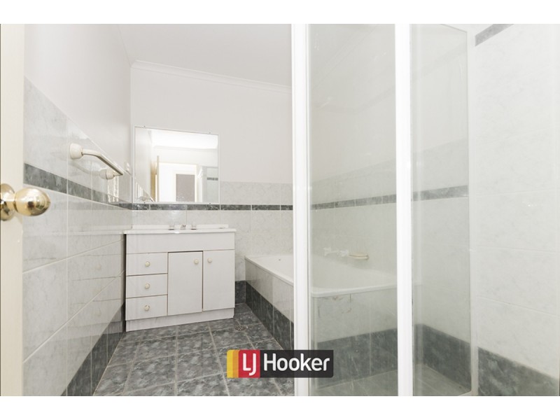 40 Yumba Avenue, Ngunnawal ACT 2913