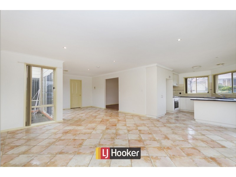 40 Yumba Avenue, Ngunnawal ACT 2913