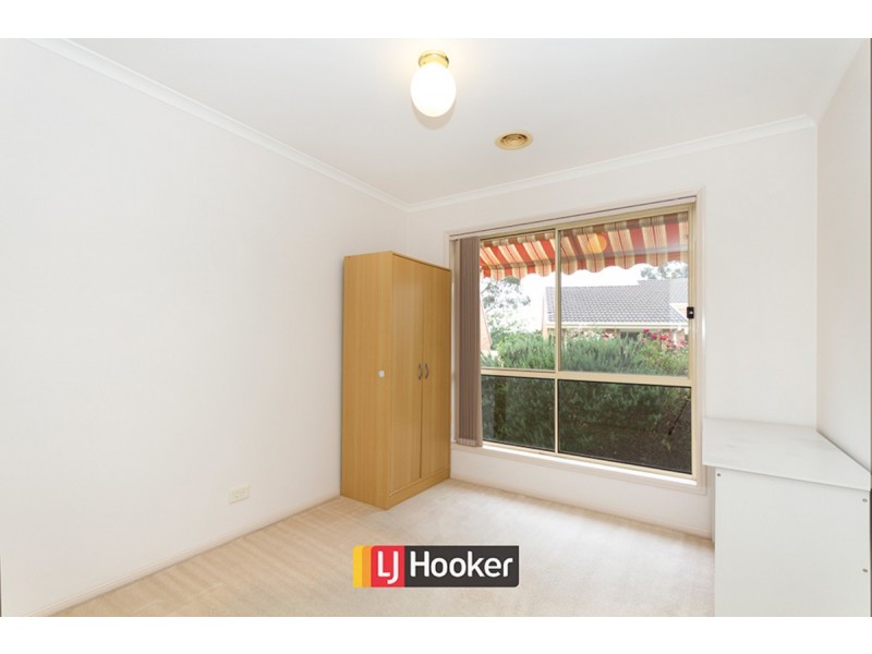 13/2 Lander Crescent, Amaroo ACT 2914
