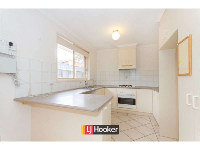 13/2 Lander Crescent, Amaroo ACT 2914
