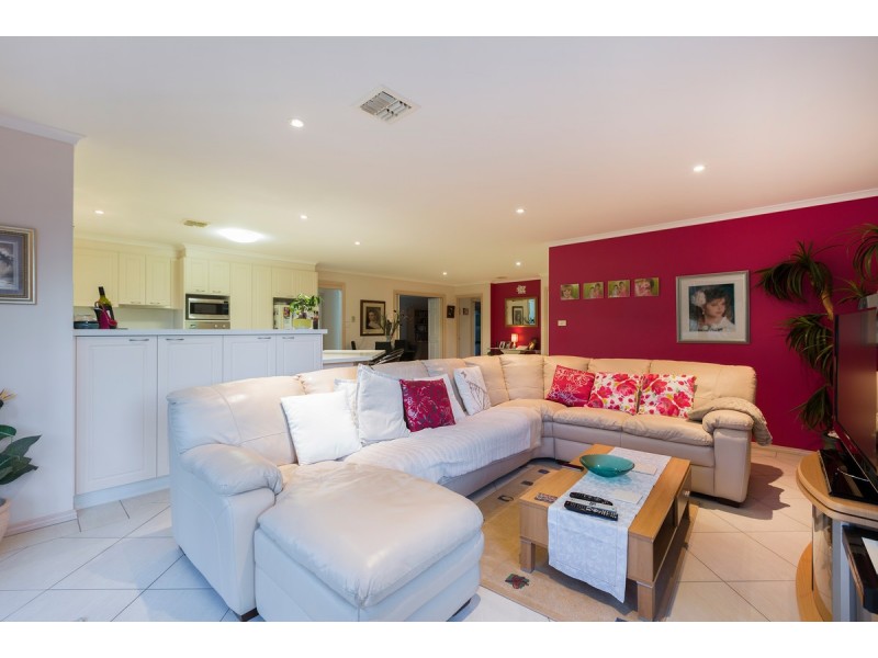 8 Kurrama Close, Ngunnawal ACT 2913