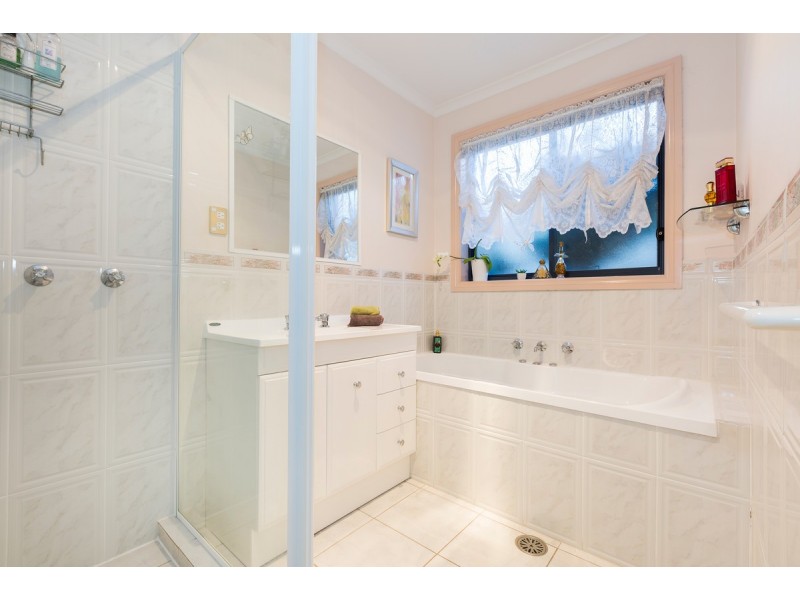 8 Kurrama Close, Ngunnawal ACT 2913