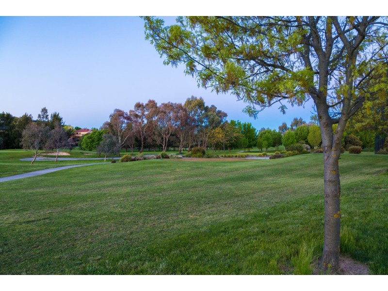 8 Kurrama Close, Ngunnawal ACT 2913