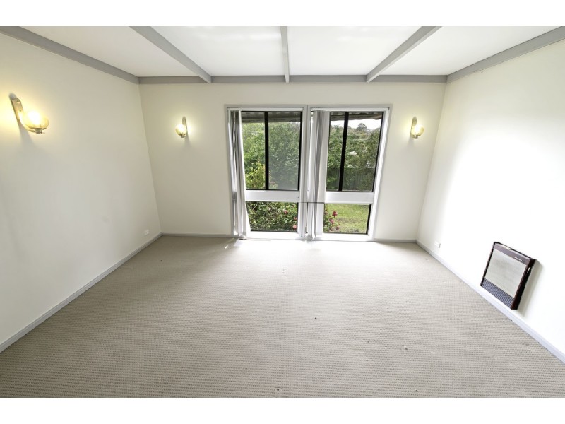 25 Baddeley Crescent, Spence ACT 2615