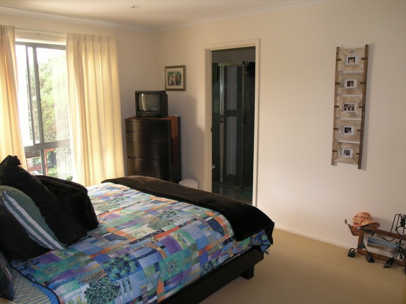 10 Yumba Avenue, Ngunnawal ACT 2913