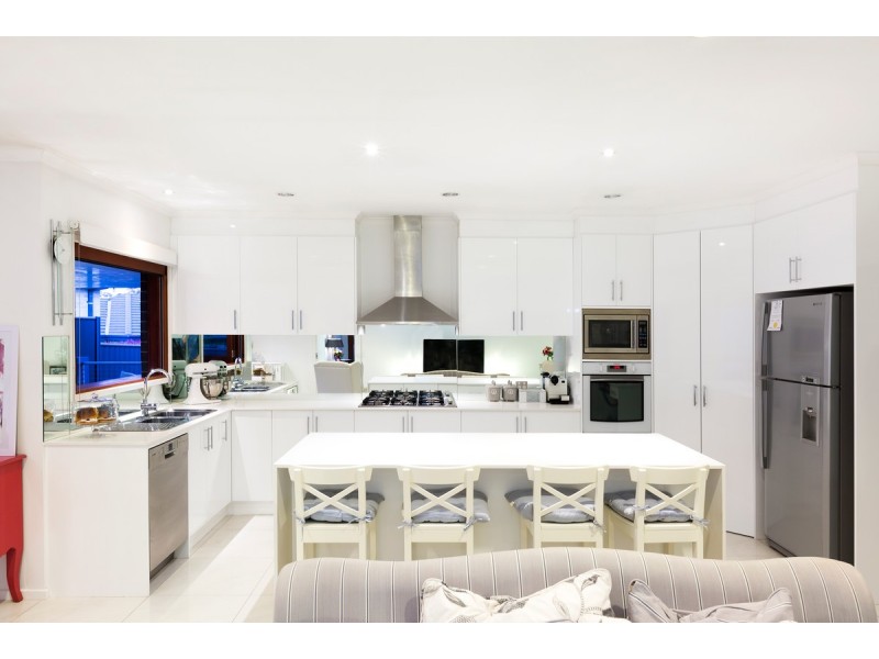 8 Arndt Street, Forde ACT 2914
