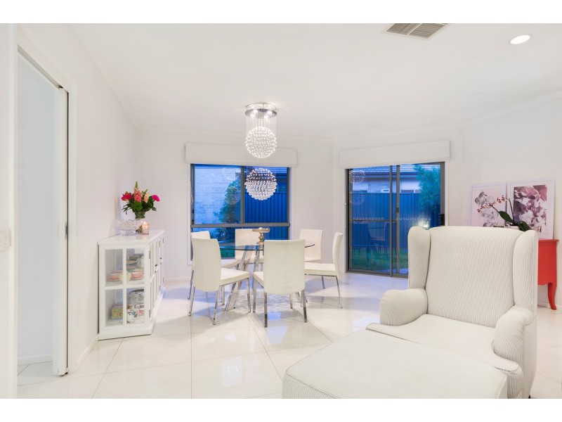 8 Arndt Street, Forde ACT 2914