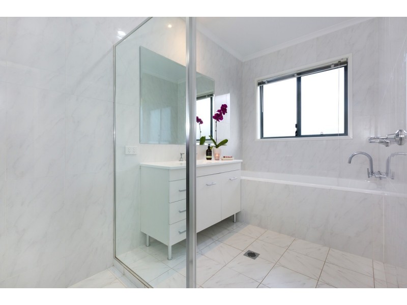 8 Arndt Street, Forde ACT 2914