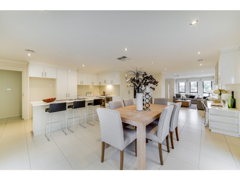 18 Overall Avenue, Casey ACT 2913