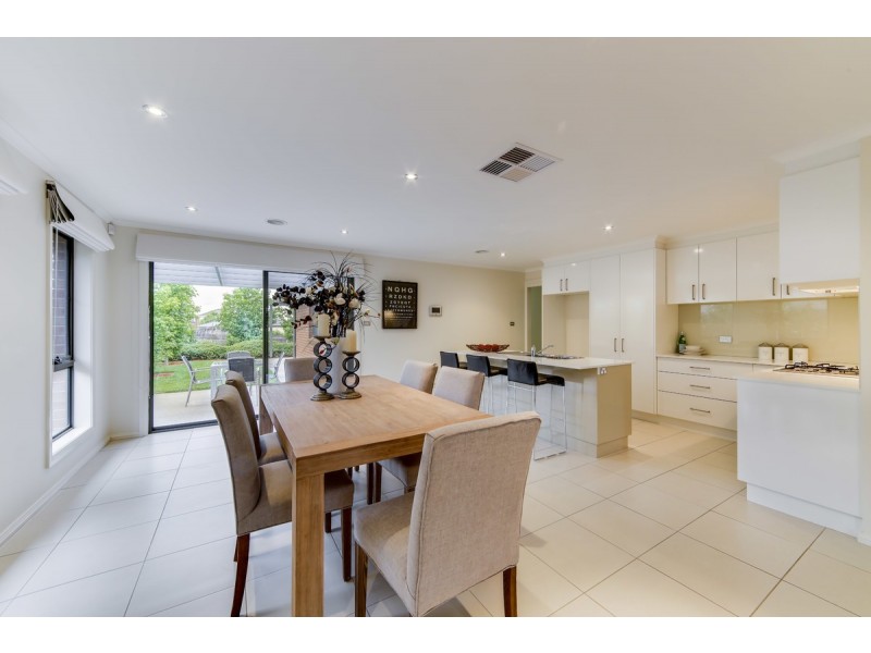 18 Overall Avenue, Casey ACT 2913