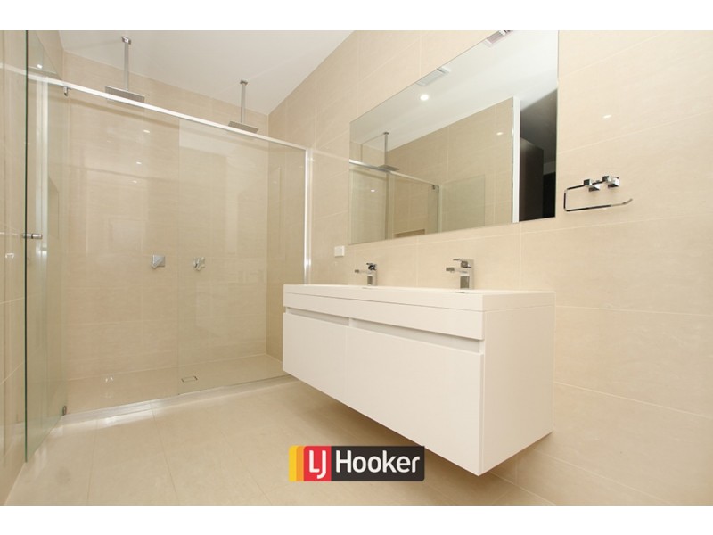 12 Villaret Street, Harrison ACT 2914