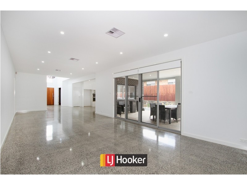 12 Villaret Street, Harrison ACT 2914