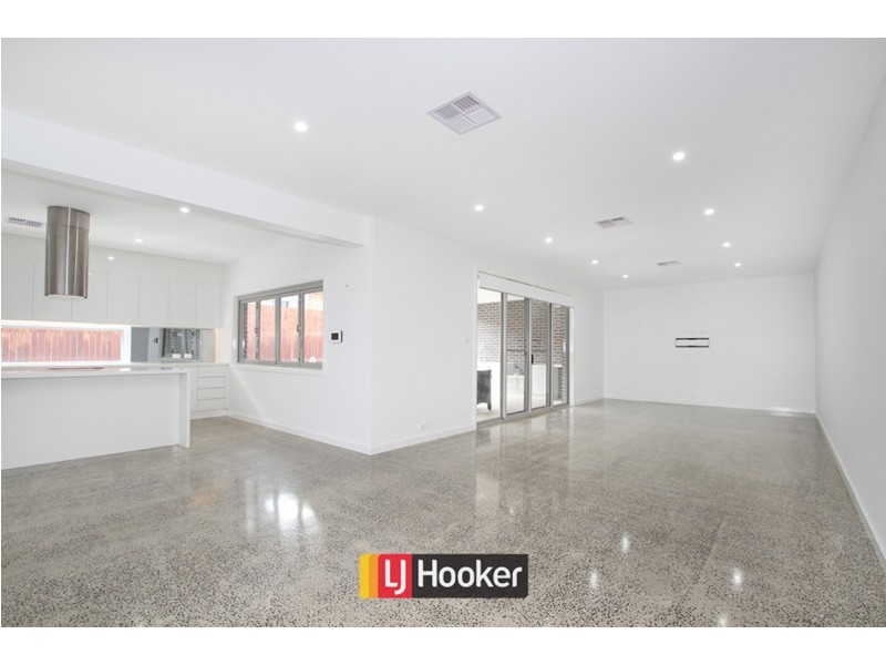 12 Villaret Street, Harrison ACT 2914