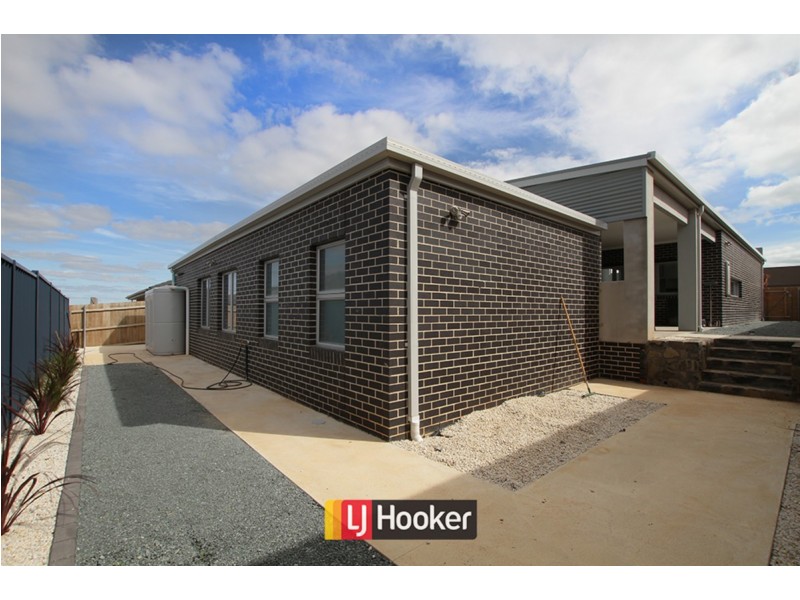 12 Villaret Street, Harrison ACT 2914