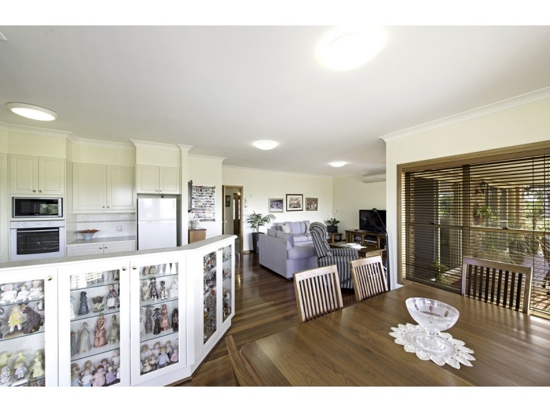 25 Irvine Drive, Yass NSW 2582