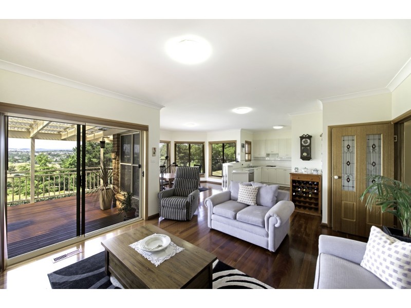 25 Irvine Drive, Yass NSW 2582