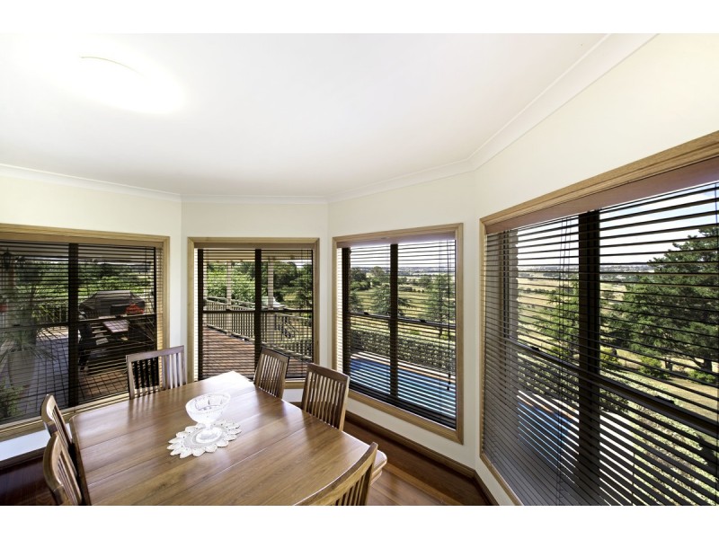 25 Irvine Drive, Yass NSW 2582