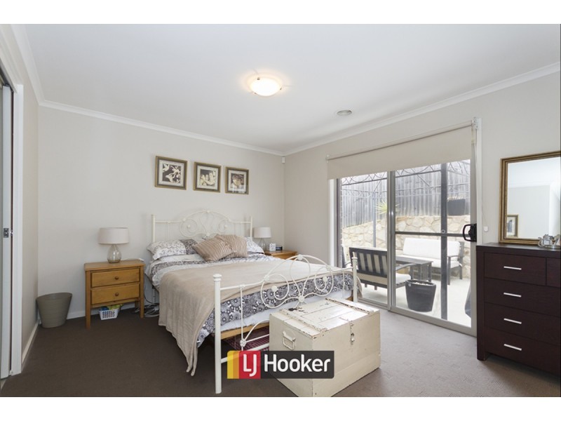 5 Bromham Street, Forde ACT 2914