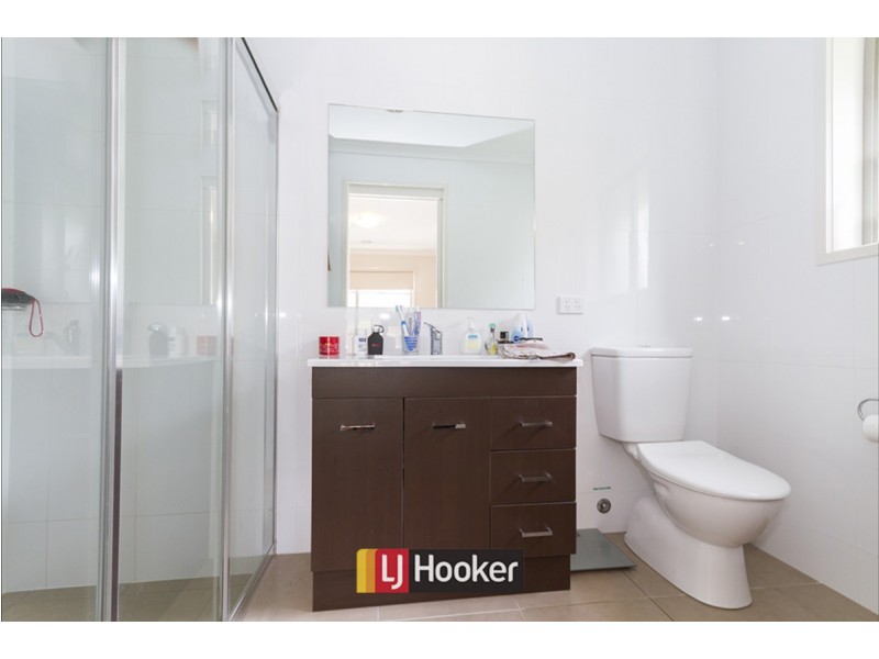 5 Bromham Street, Forde ACT 2914