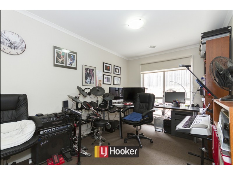 5 Bromham Street, Forde ACT 2914