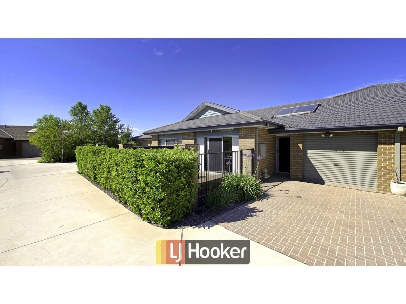 7/10 Charles Perkins, Bonner ACT 2914