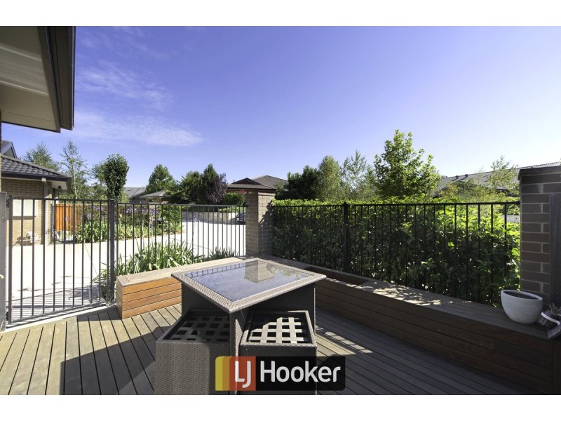 7/10 Charles Perkins, Bonner ACT 2914