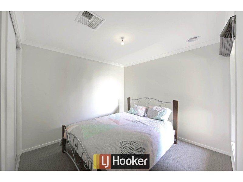 7/10 Charles Perkins, Bonner ACT 2914