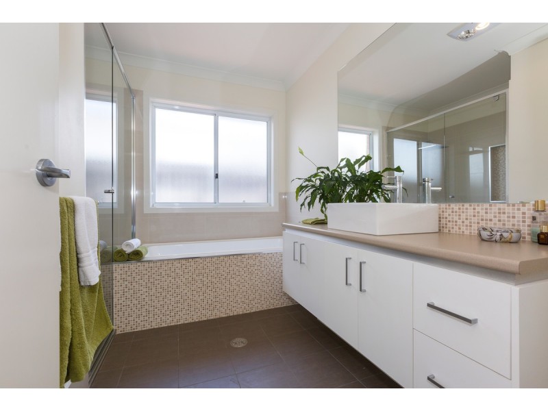 33 Turbayne Crescent, Forde ACT 2914