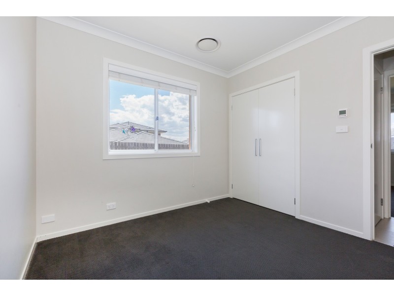 33 Turbayne Crescent, Forde ACT 2914