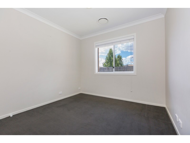 33 Turbayne Crescent, Forde ACT 2914