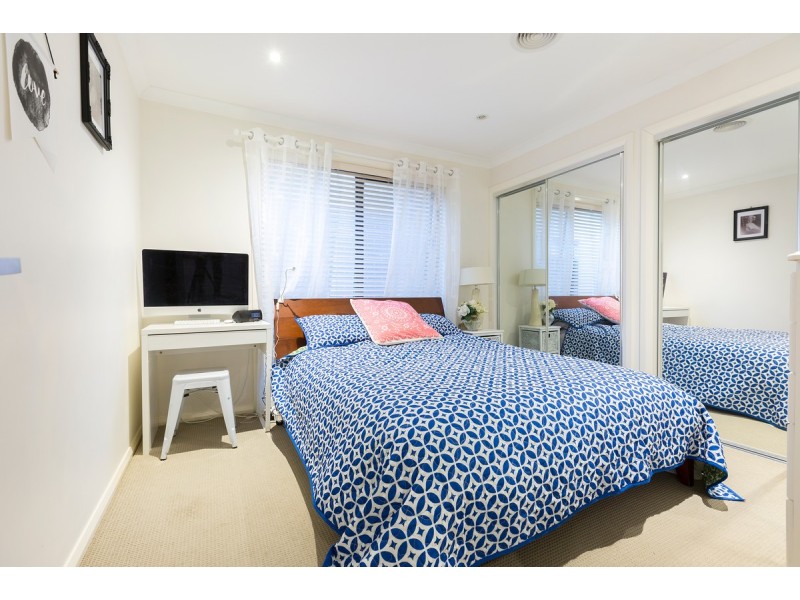 33 Helen Leonard Crescent, Forde ACT 2914