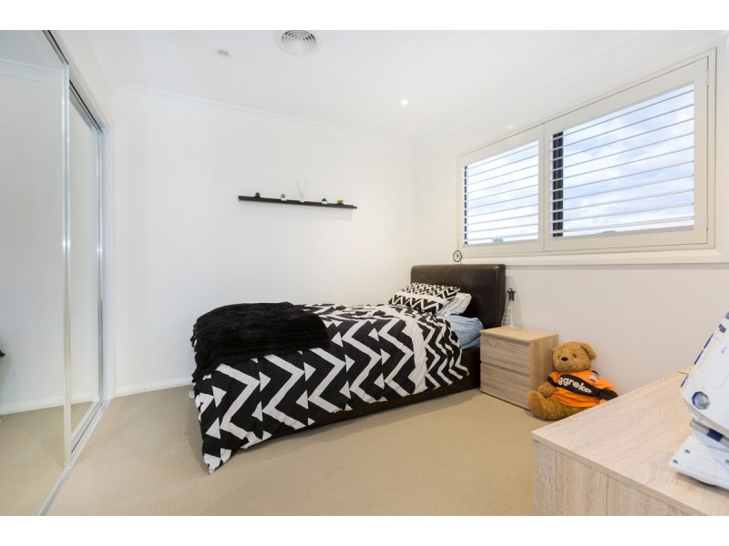 33 Helen Leonard Crescent, Forde ACT 2914