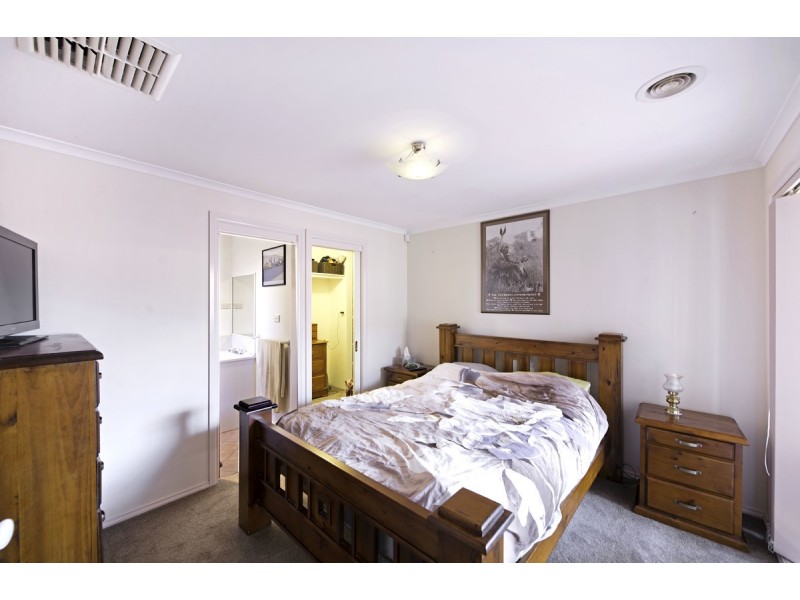 33 Kangaroo Close, Nicholls ACT 2913