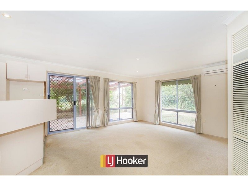 17 Elyard Place, Dunlop ACT 2615