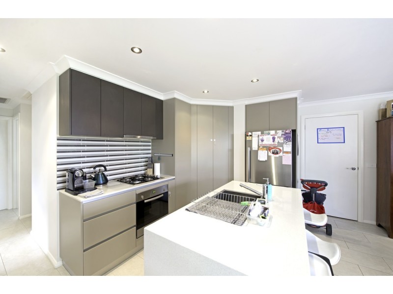 18 Hesba Brinsmead Street, Franklin ACT 2913