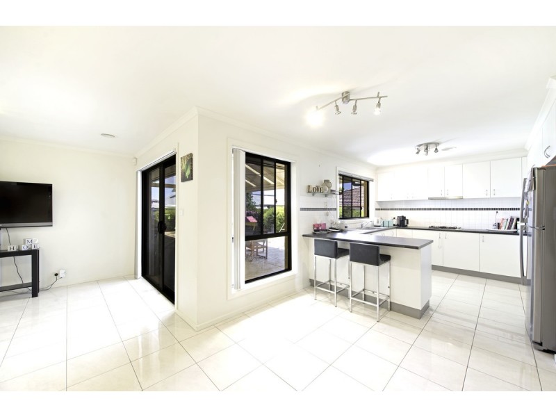 9 Henry Sutton Circuit, Dunlop ACT 2615