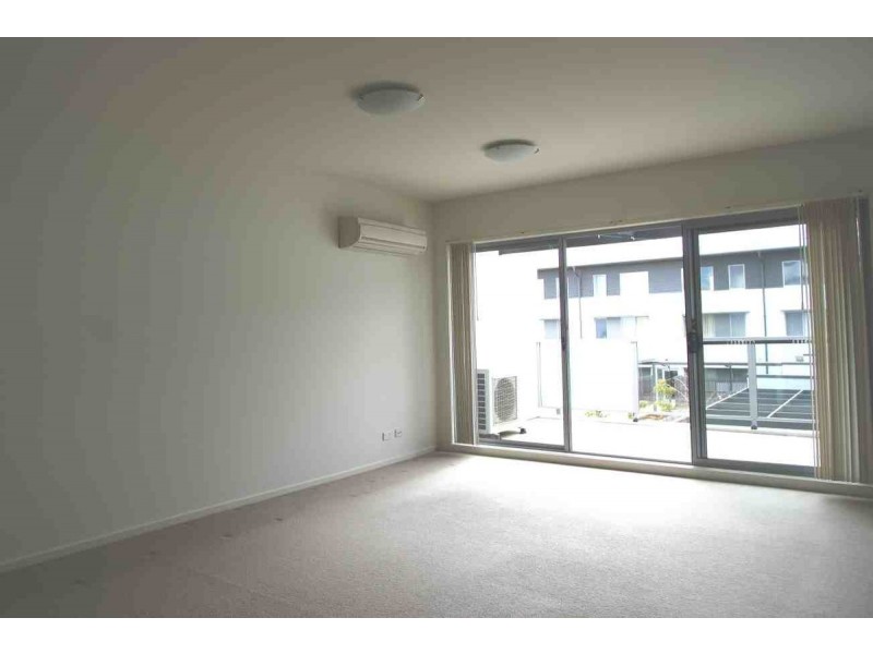 68/329 Flemington Road, Franklin ACT 2913