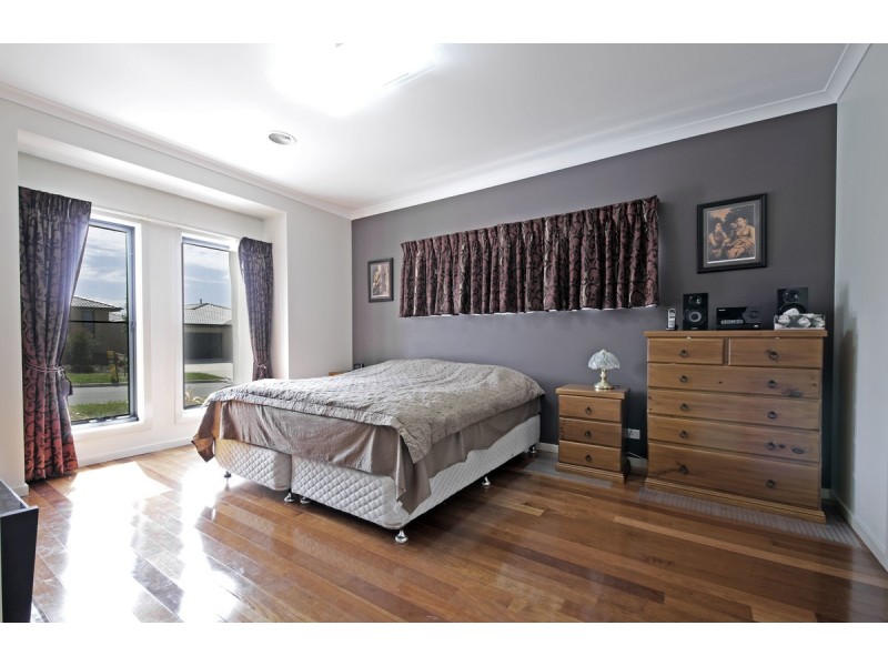 9 Eumarrah Street, Bonner ACT 2914
