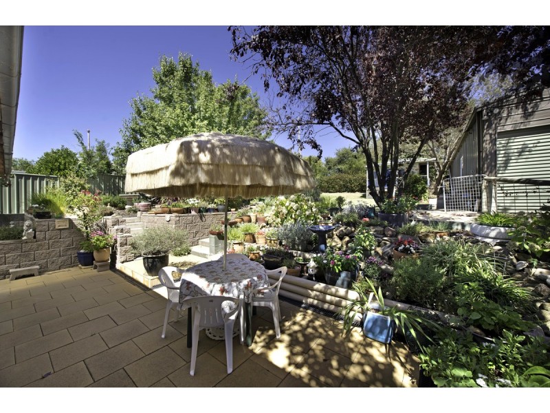 27 Shaw Street, Yass NSW 2582