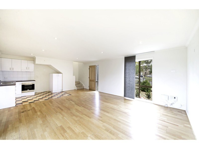 297B Anthony Rolfe Avenue, Gungahlin ACT 2912